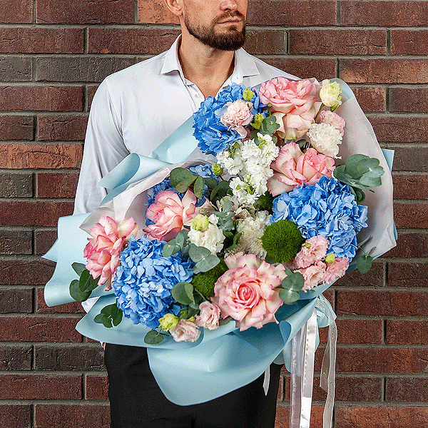 Sky's Embrace with delivery Novokuznetsk