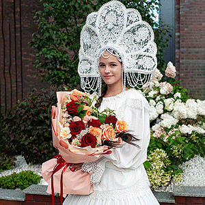 Rose Red 50 cm Ecuador - 9, Pink-orange rose Phoenix 50 cm - 9, Spray rose: white, cream, light pink 50 cm - 3, Pink Matthiola - 5, Carnation white, cream - 9, Ozotamnus,  Raspberry branch, Feathers decor., Wrapping Paper