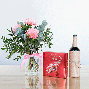 Gift set "Gerberas, sweets and non-alcoholic wine" with delivery Novokuznetsk