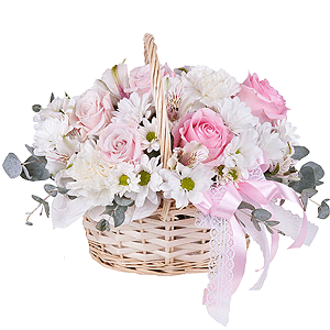 Роза розовая 50 см - 8, Гвоздика белая, кремовая - 5, Альстромерия белая, нежно-розовая - 4, Хризантема кустовая Бакарди белая - 4, Корзина маленькая, Оазис, Эвкалипт цинерия, Современная упаковка