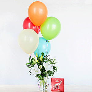 Gift set "Lilies, sweets and balloons" with delivery Novokuznetsk