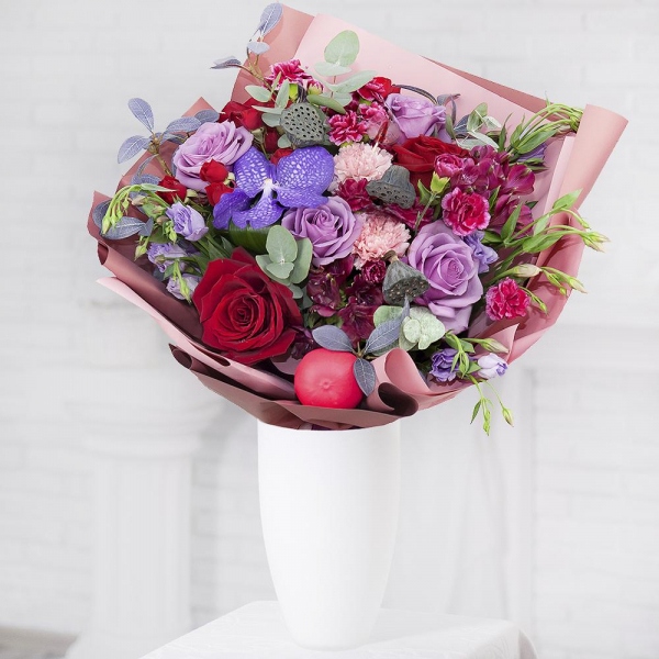 Vanda Orchid bud - 2, Deep Purple rose - 6, Pink carnation - 3, Pink spray carnation - 8, Alstromeria Red, Bright Pink - 3, Purple Lisianthus (Eustoma) - 4, Red rose 50 cm - 4, Dried flowers decor, Flask for orchids, Aspidistra (1 pc.), Eucalyptus Cinerea, Wrapping Paper, Decorative element small