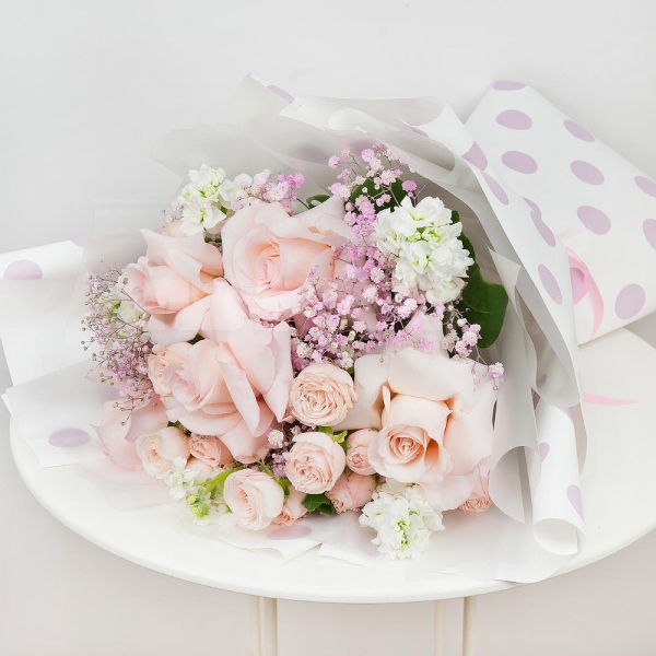White Matthiola - 7, Spray rose: white, cream, light pink 50 cm - 5, Rose Pink 50 cm Ecuador (Chelo, Hermosa, Novia, Titanik, Engagement, Pink Mondiale) - 9, Colored gypsophila - 3, Wrapping Paper