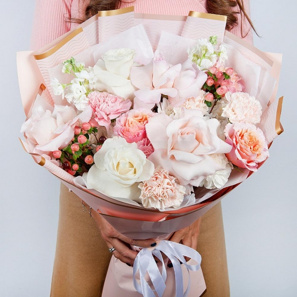 Rose Pink 50 cm Ecuador (Chelo, Hermosa, Novia, Titanik, Engagement, Pink Mondiale) - 4, White rose 50 cm Ecuador - 3, Peony rose Kahala 50 cm - 4, Pink carnation - 5, White Matthiola - 4, Baltica White Spray Chrysanthemum - 2, Carnation white, cream - 4, Hypericum, Wrapping Paper, Ribbon