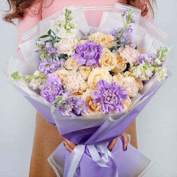 Spray rose: white, cream, light pink 50 cm - 5, Carnation white, cream - 7, Matthiola Lilac - 9, Lilac carnation - 6, Pistachio, Wrapping Paper
