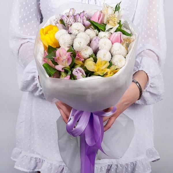 Newton White Spray Chrysanthemum - 2, Alstromeria white, soft pink - 2, Lilac tulip - 5, Alstromeria Yellow, Orange - 1, Alstromeria lilac, purple - 1, Pink tulip - 5, Yellow tulip - 3, Wrapping Paper