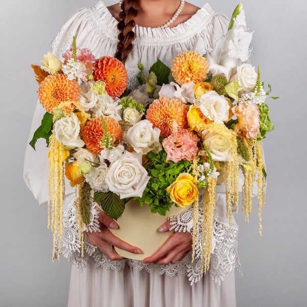 Orange Dahlia - 5, Green Hydrangea - 1, lisianthus - 4, White Gladiolus - 1, Spray rose: yellow, orange 50 cm - 4, White rose 50 cm Ecuador - 3, Round flower box medium, Oasis, Veronica spray, Astilbe, Amaranth stabilized,  Raspberry branch